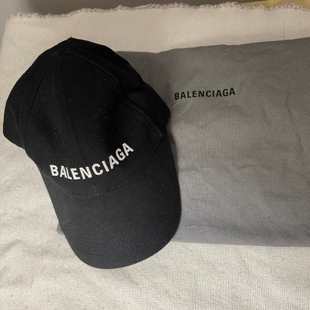 Balenciaga baseball cap